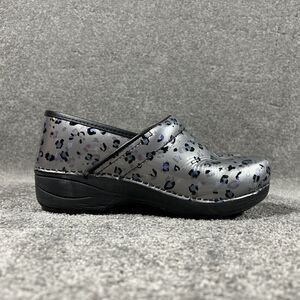 Dansko XP 2.0 Gray Leopard Professional Clogs Slip On Shoes Women’s Sz 39 US 9